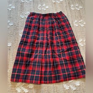 Vintage Pendleton Wool Skirt Womens size 8 Tartan Red